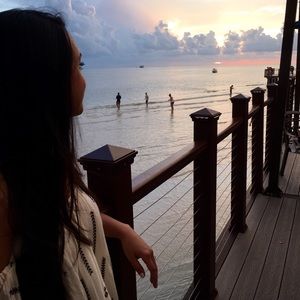 Meet your Posher, Theodora